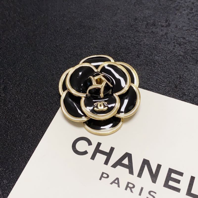 Chanel Brooches - Click Image to Close